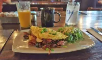 Q&C Hotel and Bar New Orleans, Autograph Collection - servizio colazione