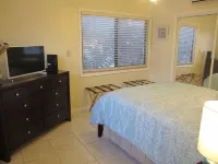 Fabulous one bedroom in West Bay Hotels in West Bay