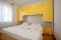 Apartments Zora Các khách sạn ở Rab