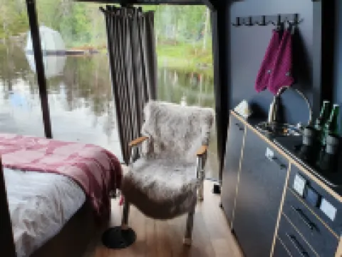 庫薩莫涵洞小屋