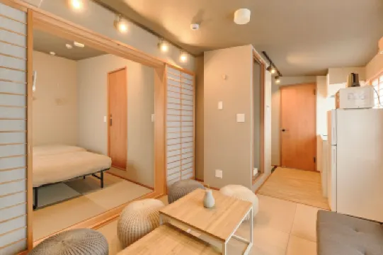 Ryokan Zen Asagaya Hotel berhampiran Meiji University Nakano Campus