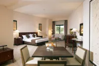 Swiss Inn Plaza Hotel Hotels in 6. oktober-byen