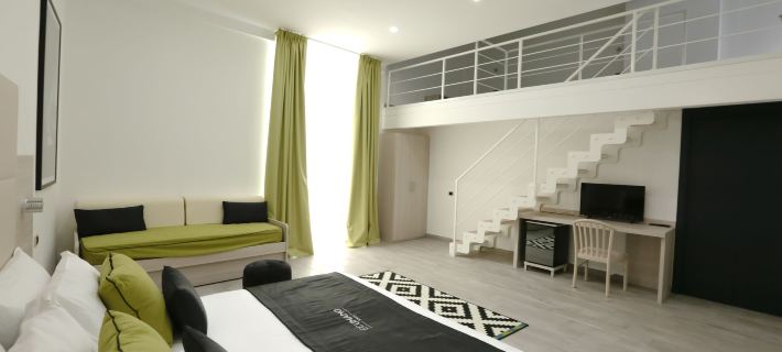 Ecumano Space Hotels in Napels