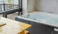 Yeosu Sunset Hostel and Pension - Hot Tub
