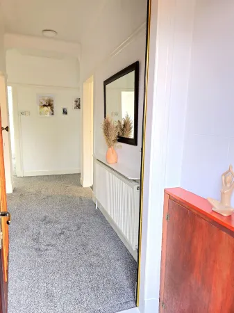 Charming 3-Bed Oasis-Free Parking Отели рядом с Аэропорт Глазго Прествик