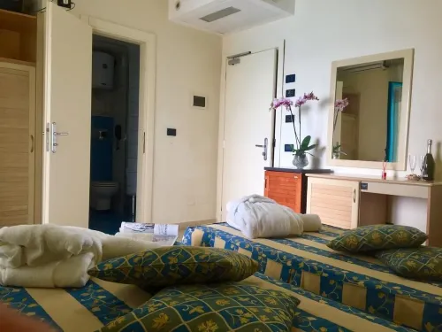 Sea Palace Hotel Hotels in Paola