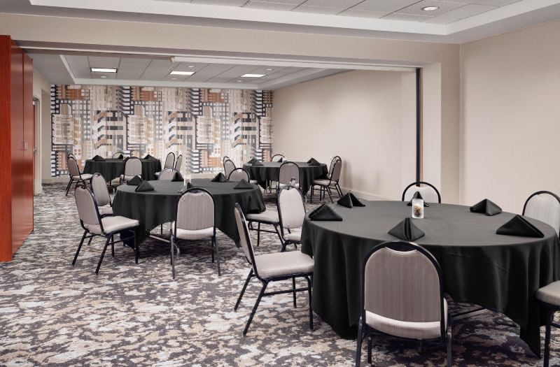 Hilton Garden Inn Detroit Downtown photo 4