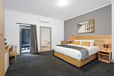 Meridian Hotel Hurstville Отели в г. Taren Point