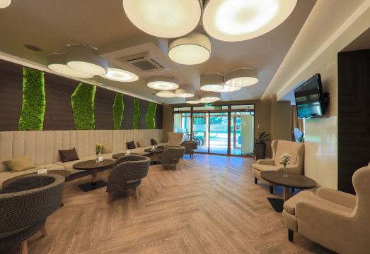 NAT 호텔 우스트론