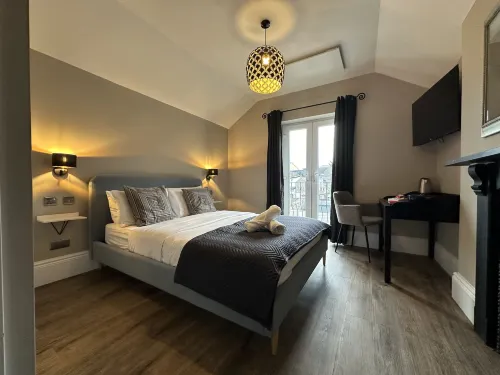 Number One Hundred Bed and Breakfast Hotels in Adamsdown