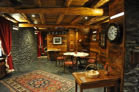 Café Quinson Relais de Charme Отели в г. Морже