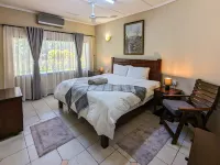Room in Villa - Zambezi Family Lodge - Lion Room - Guest houses