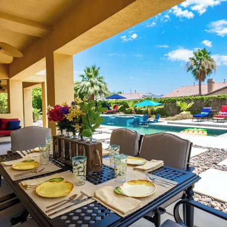 Luxurious 5Br Resort Style Home w Pool & Spa