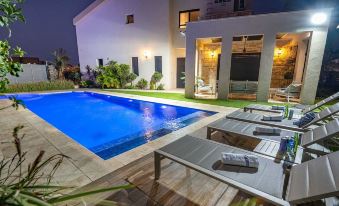 Tavor View Suites