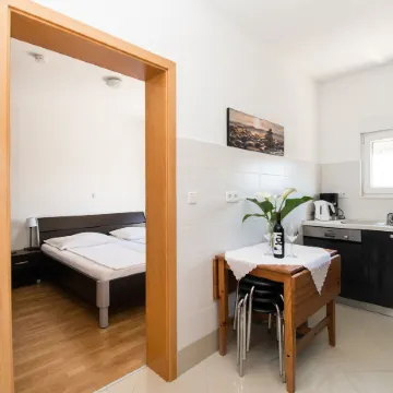 Apartments Kendes