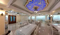 Shahristan Plaza