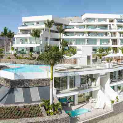 Grand Horizon Luxury Boutique Apartments Hotel Exterior