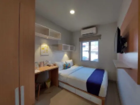 Daima Stay Syariah Sawah Lunto Hotels near Sudirman Railway Station