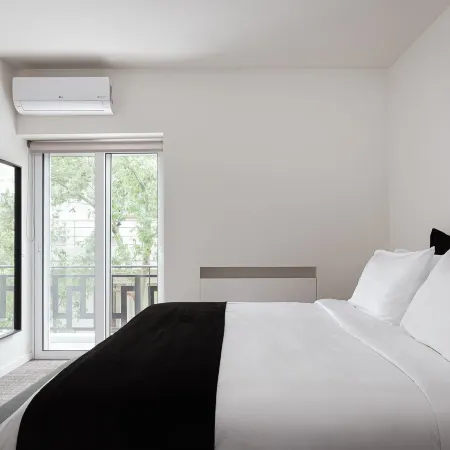 Glyfada Unique Residence