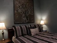 Vieux-Old Farnham Appart-Condotel Hotels in Le Haut-Richelieu Regional County Municipality