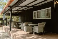 Mangoya Lounge Hotels in El Cerinal