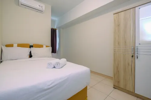 Homey 2Br Apartment @ Springlake Summarecon Bekasi Hotels in North Bekasi