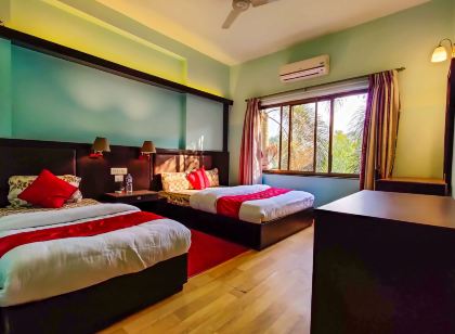 Hotel Ananda Inn