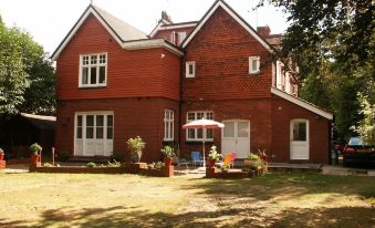 Gatwick Turret Guest House