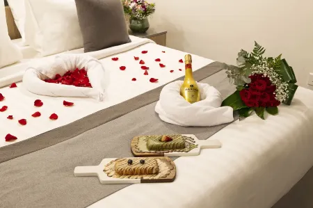 Laten Suites Prince Sultan Отели рядом с достопримечательностью «Al Rahmah Mosque»