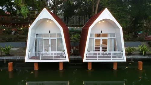 Floating Glamping Hotels in Sleman