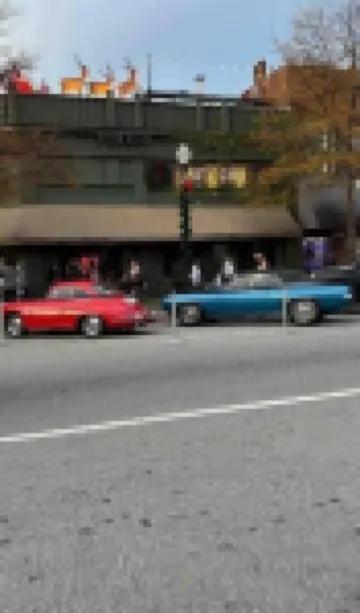 Brothers bond 3bed 2bath, short walk to the square