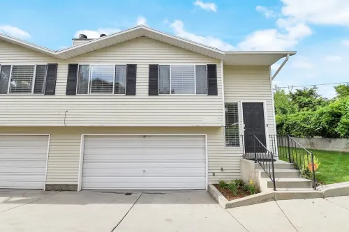 Family Friendly | Washer+Dryer | PlayStation Pro | Large Yard | Fast Wifi
