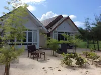 Nazrat Residence Hotels in Ayer Hangat