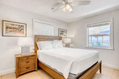 The Zane Grey Отели рядом с достопримечательностью «Си Берд Марина»