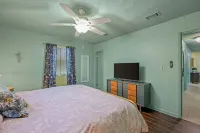 Massive Fenced Yard and Cozy Vibes - Stunning Eclectic Retreat