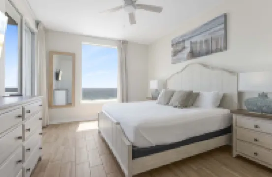 Spanish Key 504: next to Flora-Bama, Sleeps 8