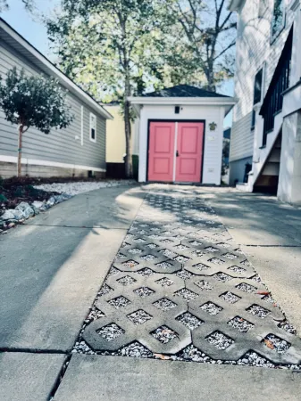 Luxurious Oasis with Covered Porch and Modern Amenities - Stunning Retreat