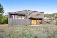 Sunny home with Ocean Views, Private Hot Tub, High-Speed WiFi, Washer/Dryer