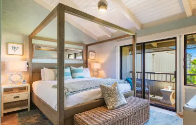 Expansive Ocean Views and Upscale Design - Charming Coastal Retreat