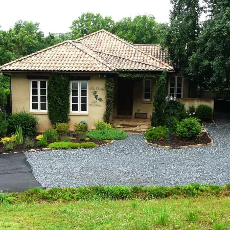 Villa Oliveti, an Authentic Tuscan Villa in Montaluce, License #4833
