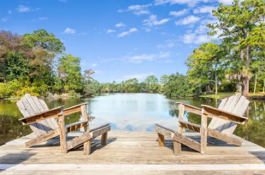 Private Dock and Serene Lagoon Views - Stunning Coastal Retreat