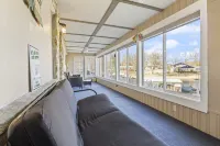 Gentle Lot with Swim Area and Dock Amenities - Captivating Fishing Haven