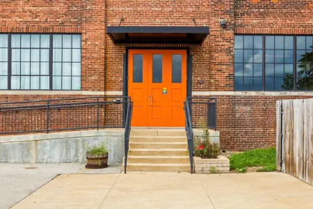 Floor to Ceiling Windows and Smart TV - Stylish Modern Loft