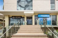 Nautica Residences Fremantle Hotels in Murdoch