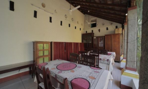 Dumas Guest House