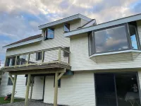 Spacious, pet-free mountain retreat perfect for hosting groups on 15 acres Hotels near Ziemke Glassblowing Studio