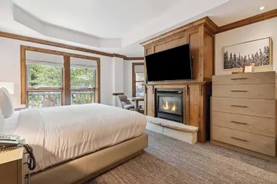 2-BR/2BATH Owner Direct 2nd Flr Face slope over Firepit Sleep 4, Отели рядом с достопримечательностью «Aspen, downtown»