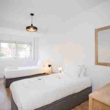 Liiiving in Porto - Modern Design Home - Kids Friendly Rooms