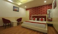 Hotel Sahibs Red Carpet