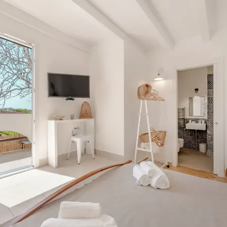 Cala Cala Rooms,Restaurant & Farm Experience